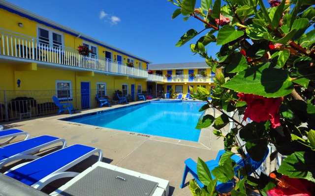 Nantucket Inn & Suites