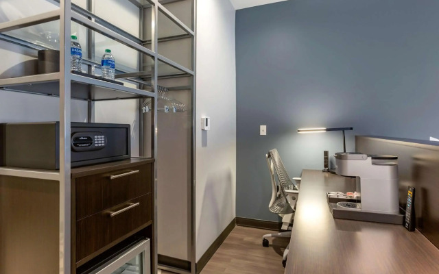 Vīb Hotel by Best Western Phoenix - Tempe