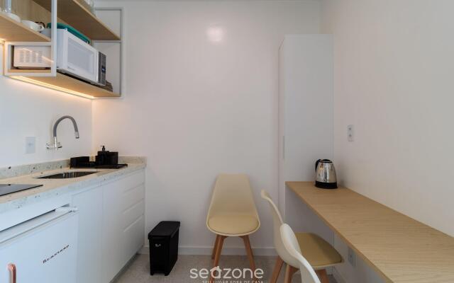 Studio bem localizado no centro de Floripa EVA105