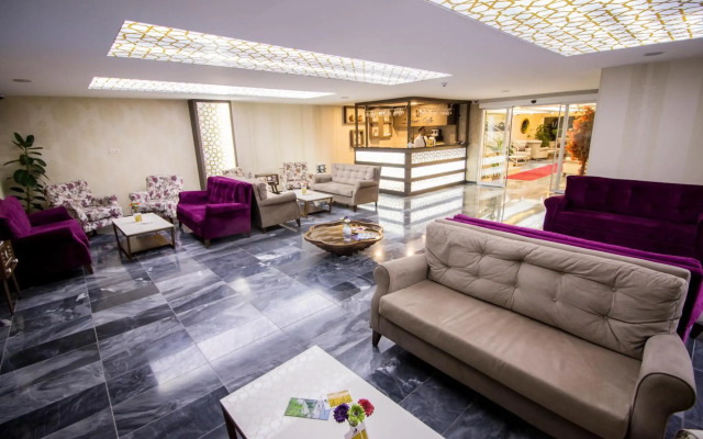 Hotel Business Han