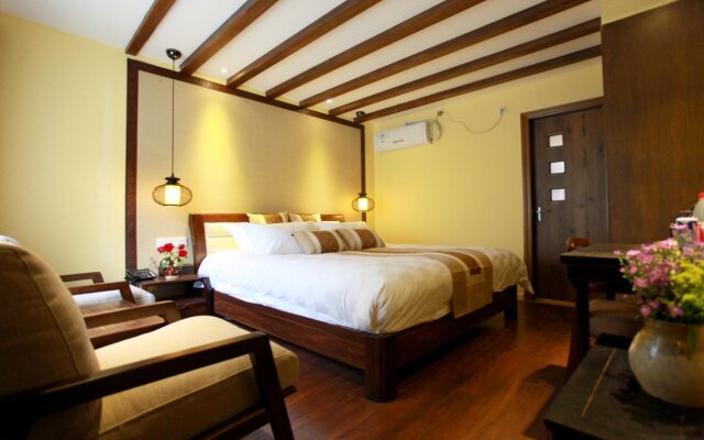 Lijiang Guiyuantianju Inn