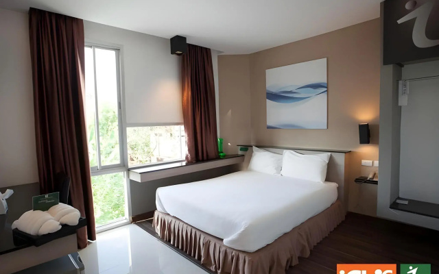 I Hotel