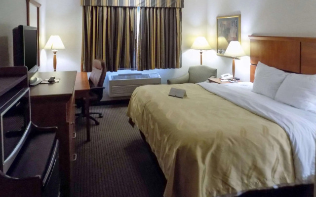 Quality Inn Pierre - Fort Pierre