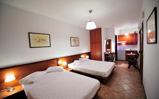 Eye Q Resort