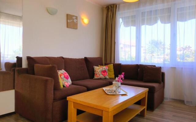 Apart Complex Byala Residence