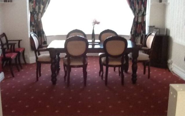 The Oakland Guest House