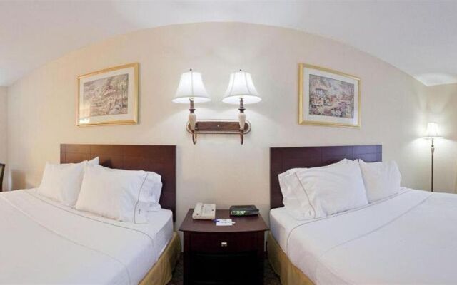Holiday Inn Express Dillard