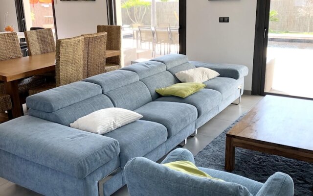 Villa With 3 Bedrooms in Saint-cyprien, With Wonderful Mountain View, Private Pool, Enclosed Garden - 3 km From the Beach