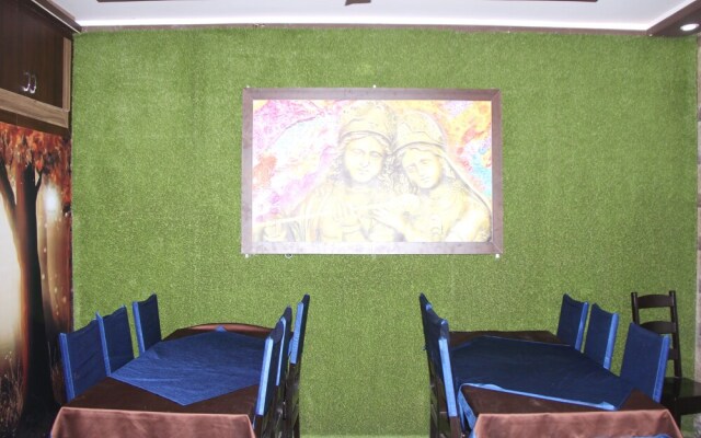 OYO 13889 Hotel Seth Sawariya