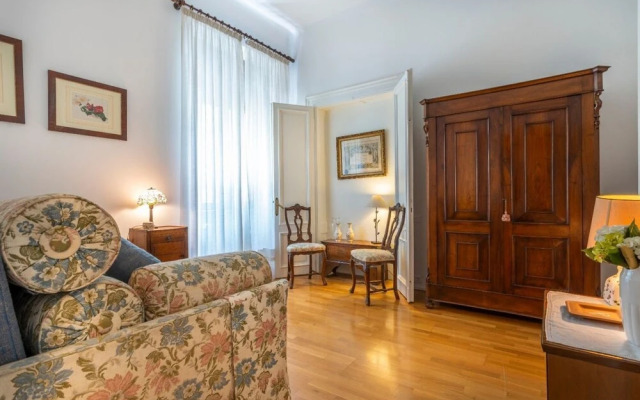 Castello & Piazza della Libertà Olimpia Elegant Flat