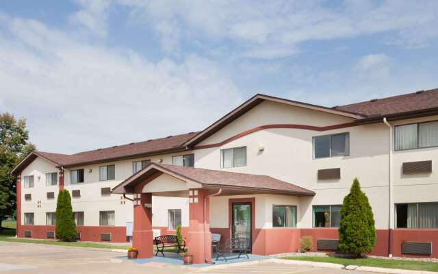 Super 8 by Wyndham Washington/Peoria Area