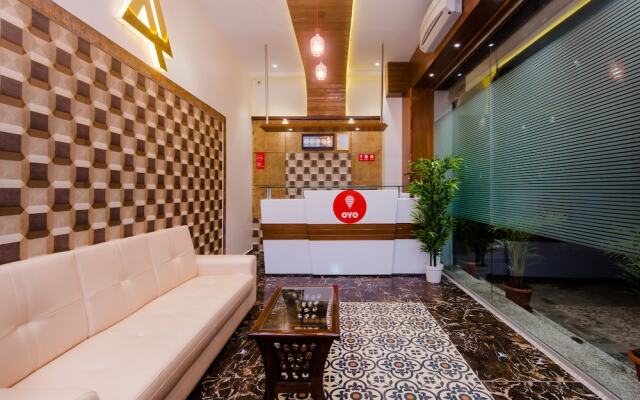 OYO 13614 Hotel Axis International