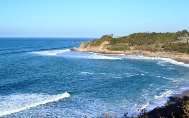 Villa Cenitz Lafitenia Resort