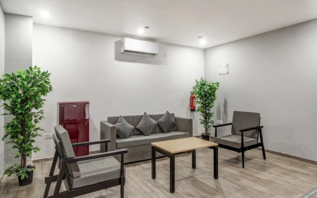 OYO Townhouse RCC Majestic 397 LB Nagar