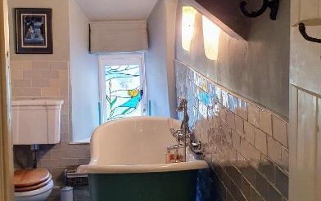 Tracebridge Cottage B&B