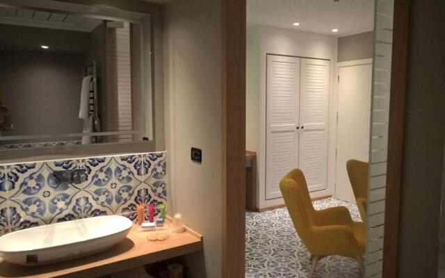 Esplanade Boutique Hotel