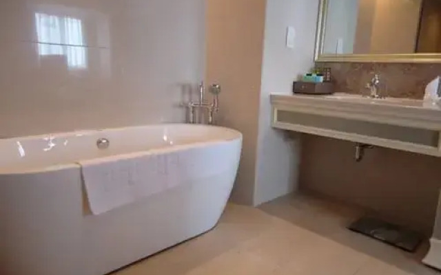Agora Hotel Yangzhou