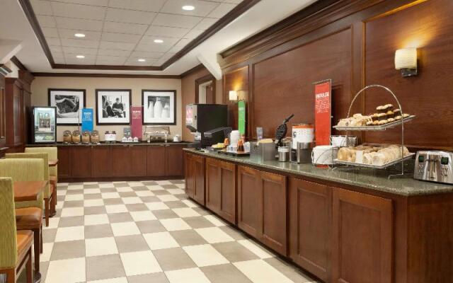 Hampton Inn Long Island/Islandia