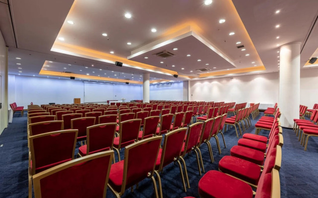 Aristoteles Holiday Resort & Spa