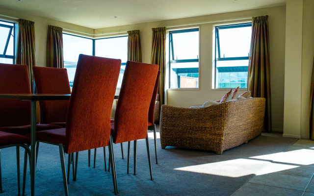 Coleraine Suites & Apartments – Guest Rooms – Greymouth