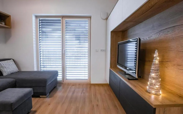 Vila Mojca Apartma Eva-Neža, Kranjska Gora (center)