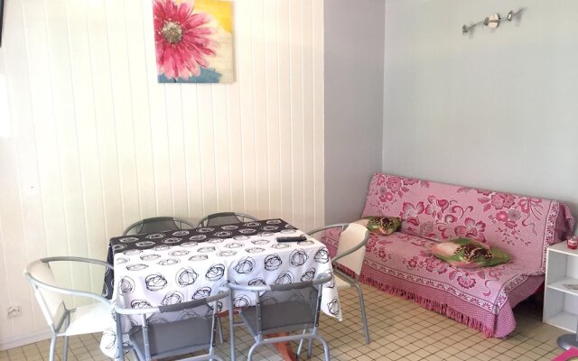 Bungalow With 2 Bedrooms in Bouillante, With Furnished Terrace and Wif