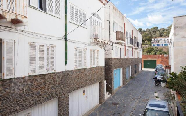 Akira Flats Cadaqués Apartments