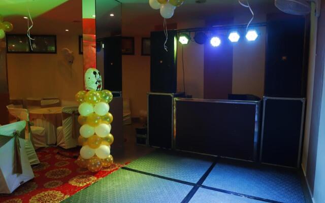 Live Inn Hotel sector 45