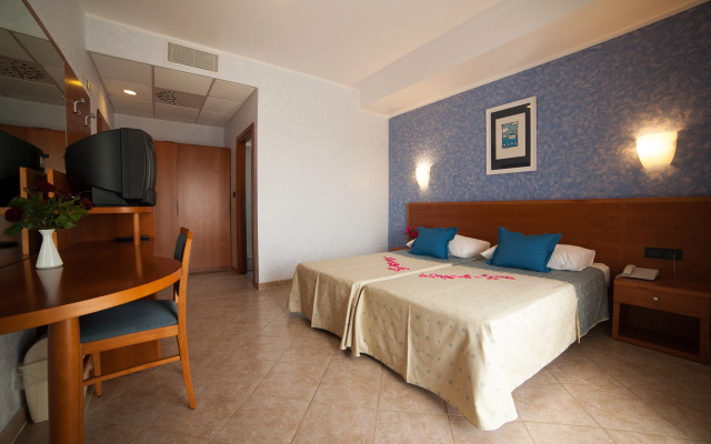 Hotel Zlatni Lav