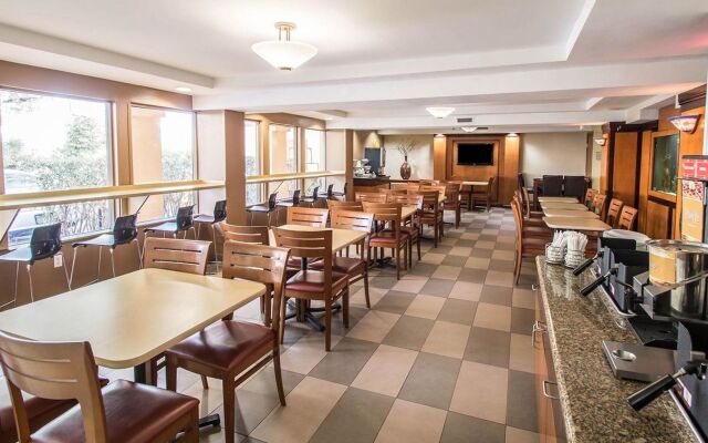 Quality Inn Miami Airport - Doral