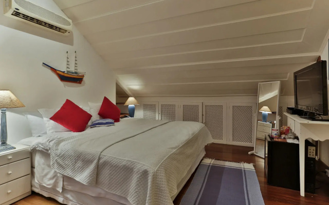 Sandi Hotel