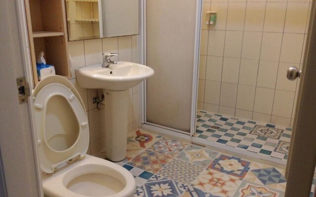 Caitlyn Hostel