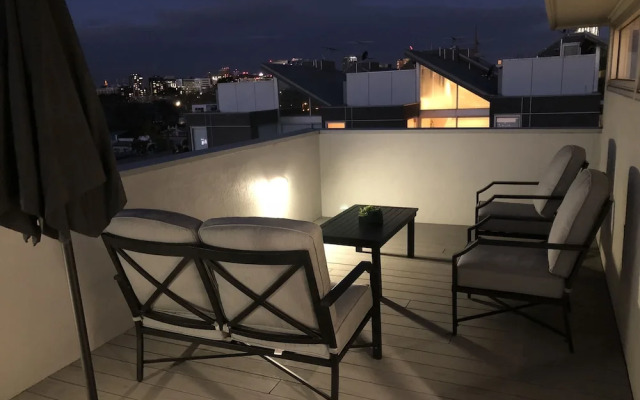 Hotham 2Bdr North Melbourne Apartment