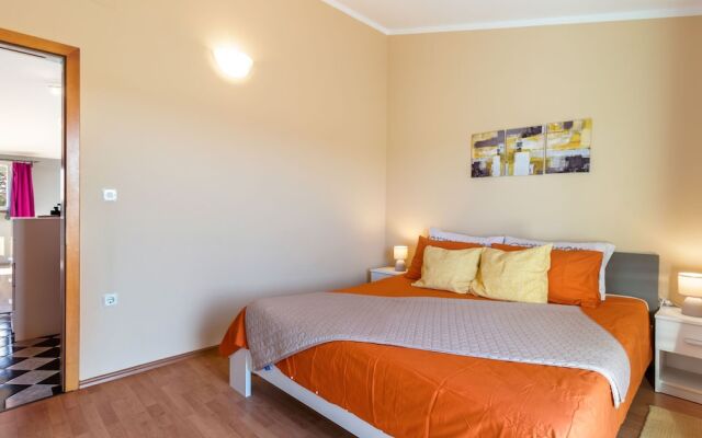 Welcoming Apartment in Pula With Swimming Pool