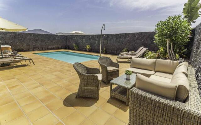 Villa Azure - LH122 By Villas Now Ltd