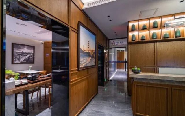 Super 8  Hotel Premier(Beijing Wangfujing Street Jinyu Hutong Subway Station)