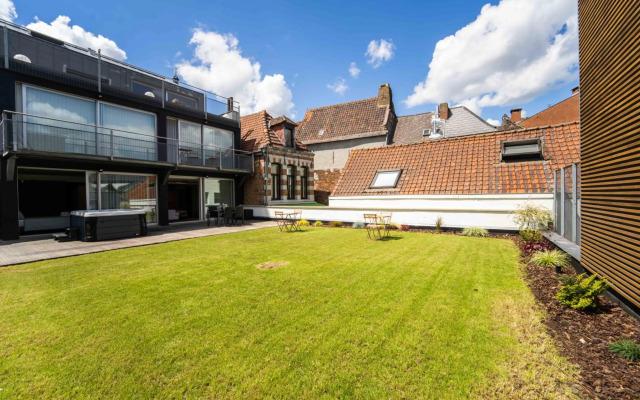 SPA & Garden - Luxury Private Apart' Mons Center