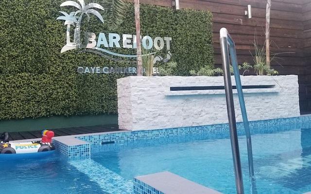 Barefoot Caye Caulker Hotel