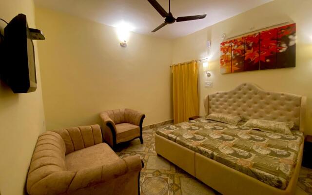 Ekant Guest House