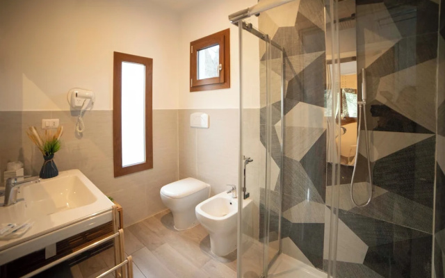 "saracena" Holiday Home With Private Beach and Swimming Pool