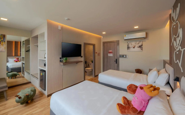 Moose Hotel Chiang Mai