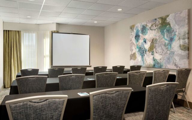 Homewood Suites by Hilton Dallas-Arlington