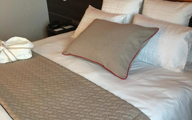 Отель Alexander Park Chambéry