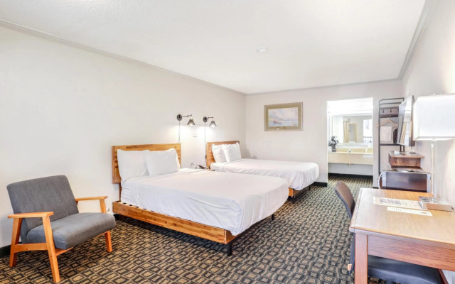 The Guest Lodge Gainesville