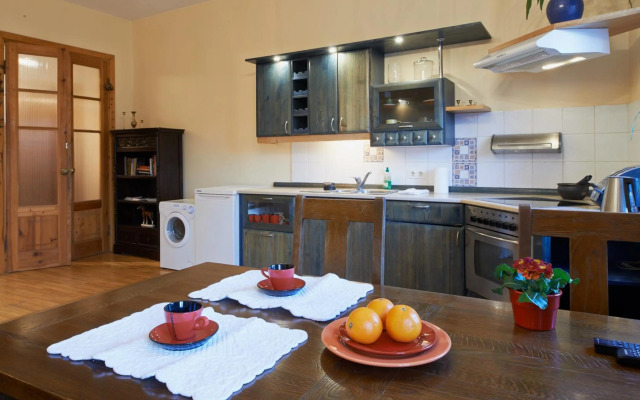 Regina House- sv. Mikalojaus 13