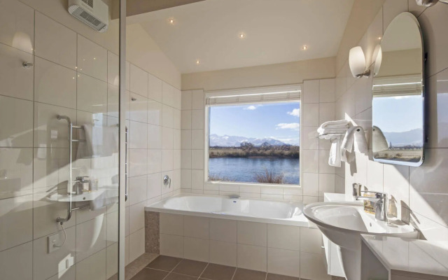 Matuka Luxury Lodge