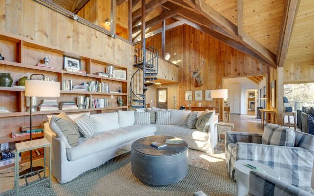 Stunning Cashiers Vacation Home w/ Mountain Views!