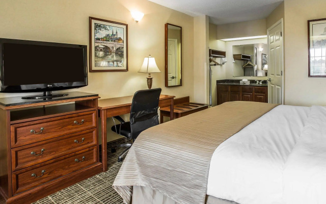 Quality Inn Bessemer I-20 exit 108