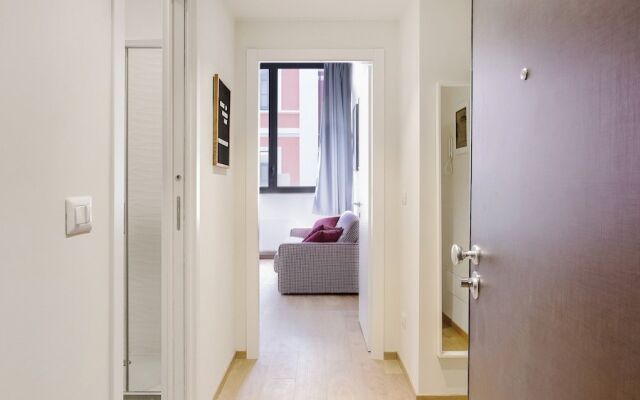 Mi-brgz1c1 Bergonzoli Place - Bilo B - Nina