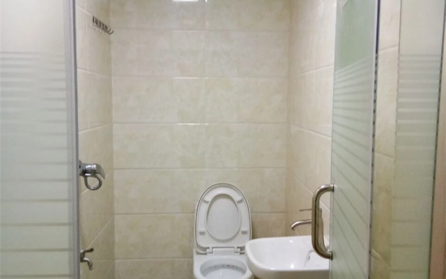 Fuhua Cards Hostel